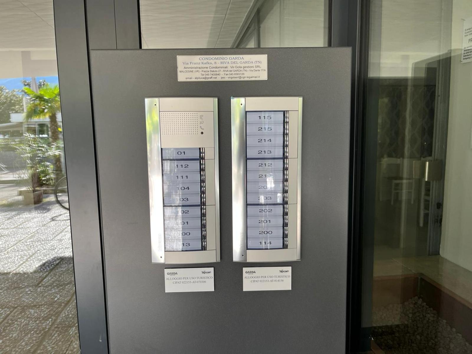 Appartamento Al Lago Riva del Garda Buitenkant foto