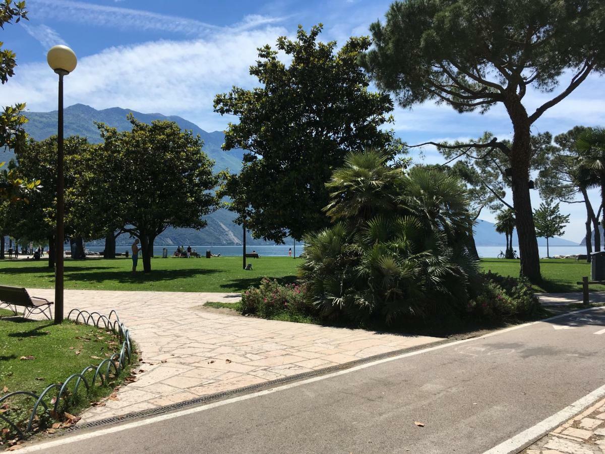 Appartamento Al Lago Riva del Garda Buitenkant foto