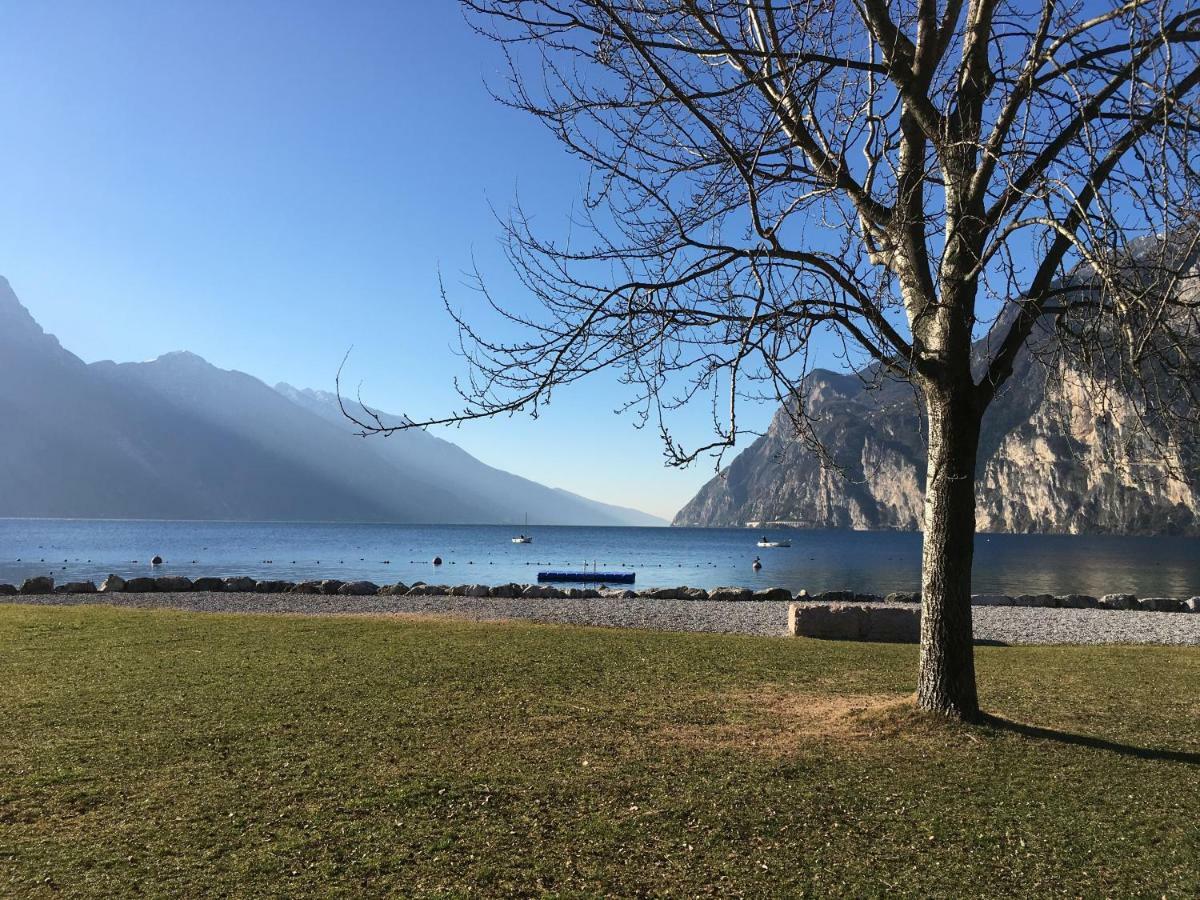 Appartamento Al Lago Riva del Garda Buitenkant foto