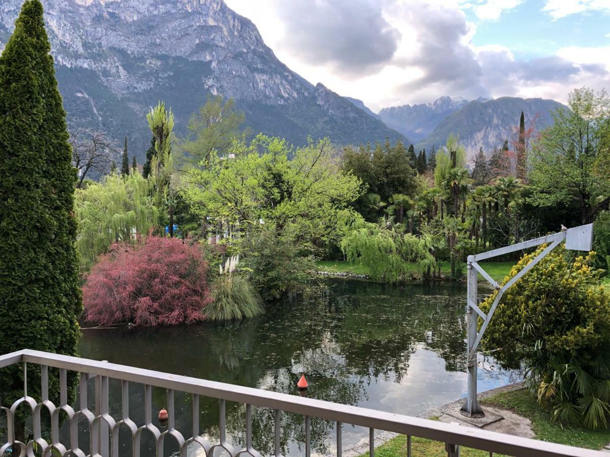 Appartamento Al Lago Riva del Garda Buitenkant foto